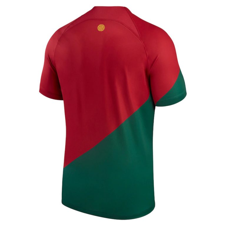 Maillot domicile du Portugal 22/23