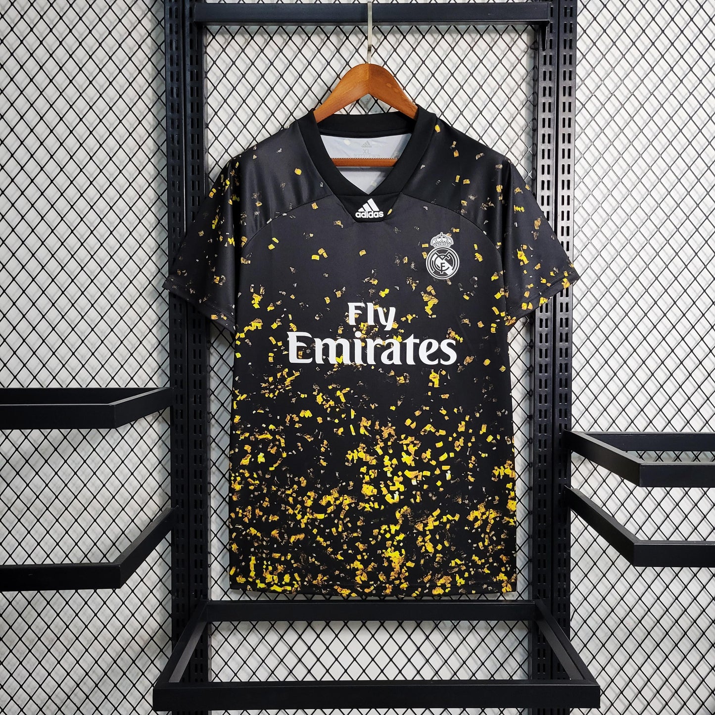 Camiseta Real Madrid 23/24 Edición Especial Negro Oro