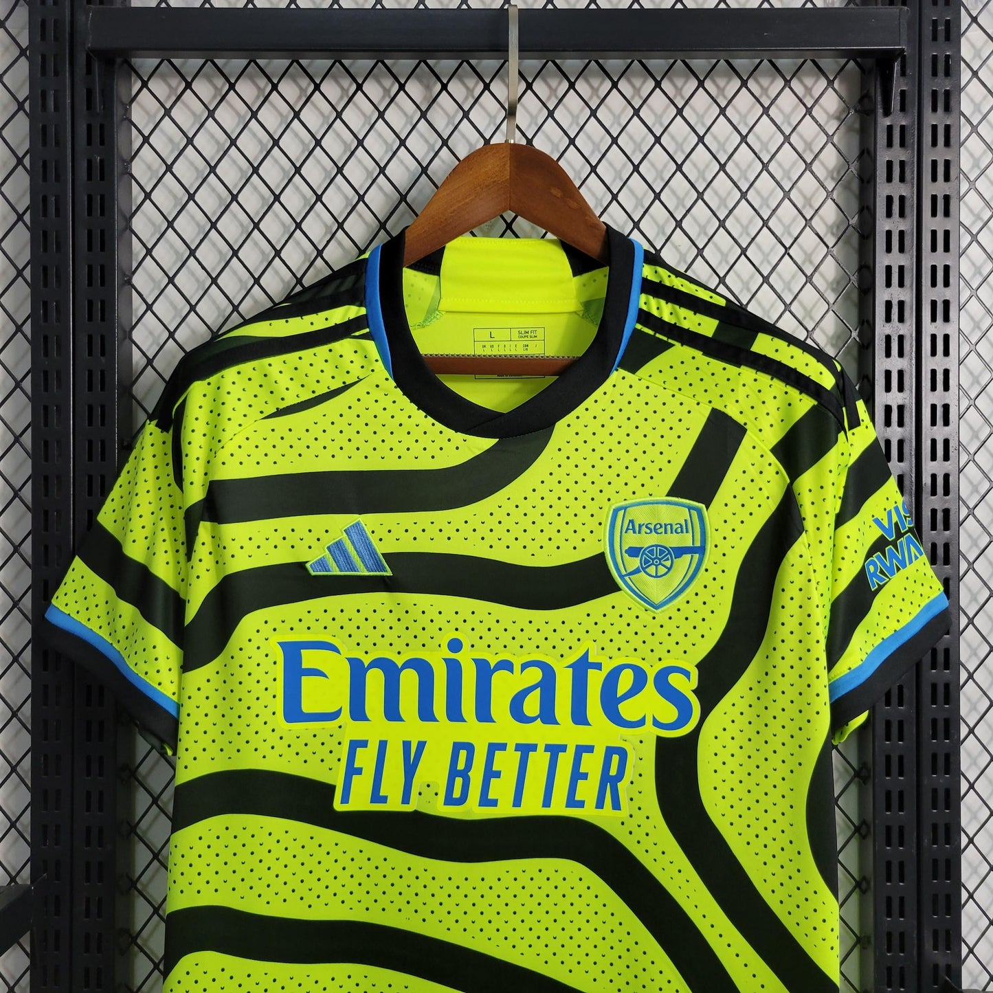 Camiseta de visitante del Arsenal 23/24