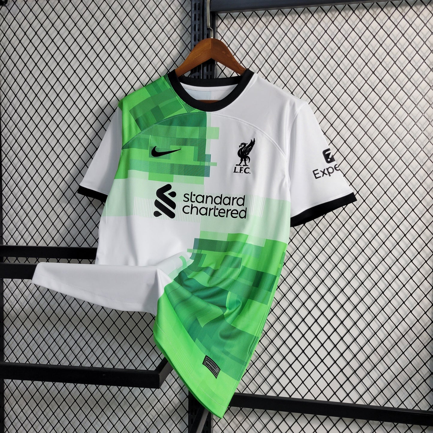 Camiseta Secundaria Liverpool 23/24