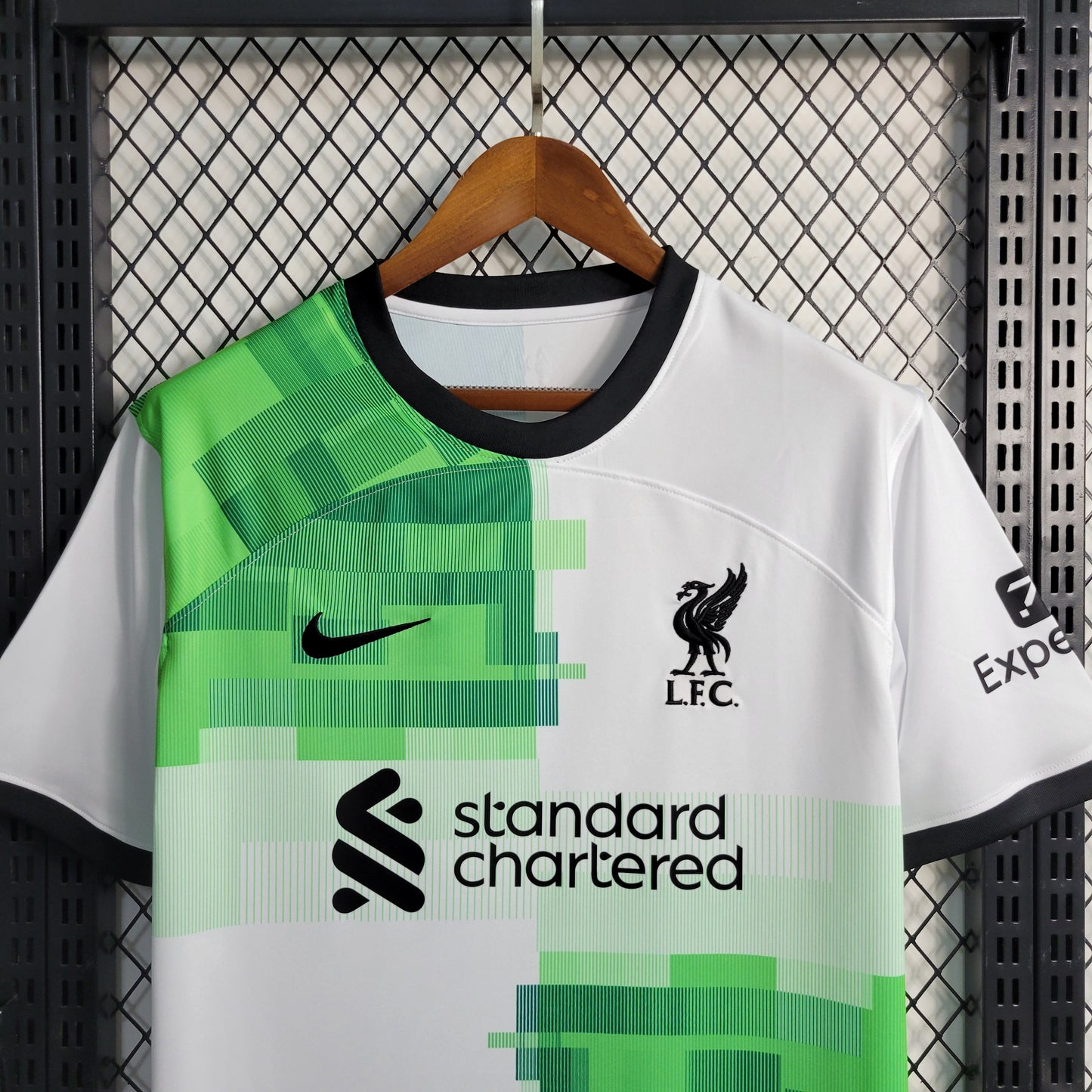 Camiseta Secundaria Liverpool 23/24